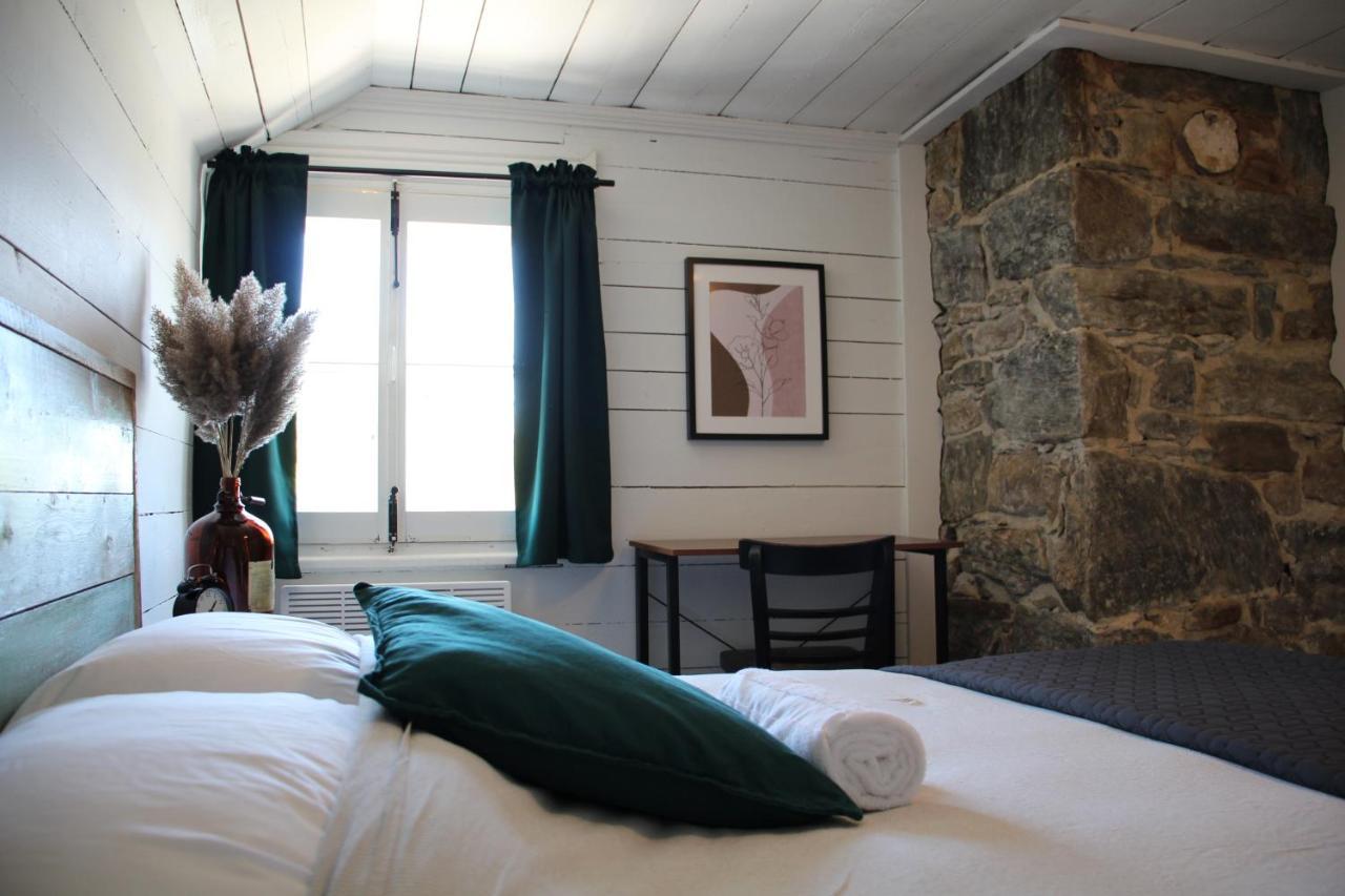 Auberge De L'Ouest Deschambault Экстерьер фото
