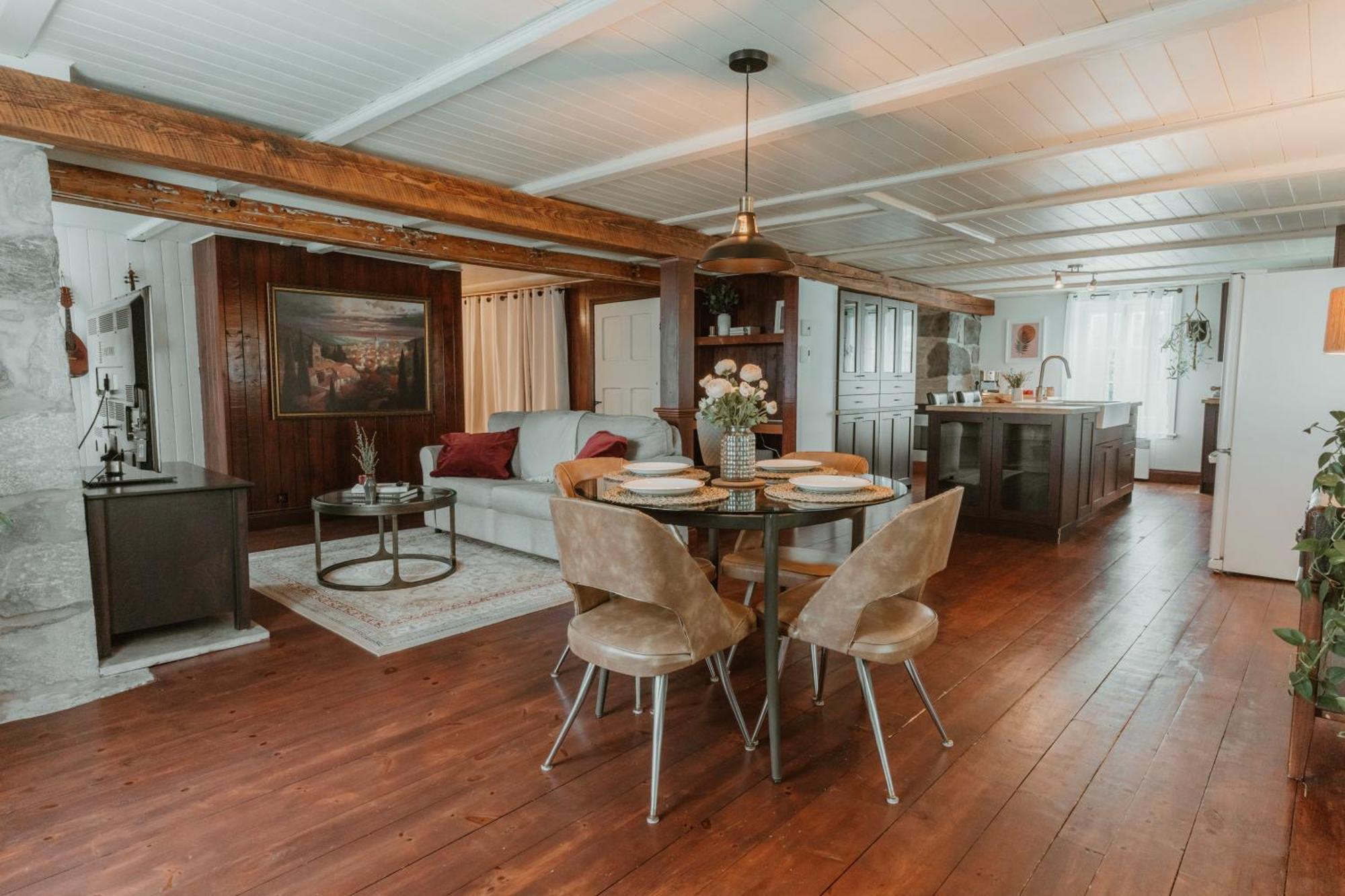 Auberge De L'Ouest Deschambault Экстерьер фото